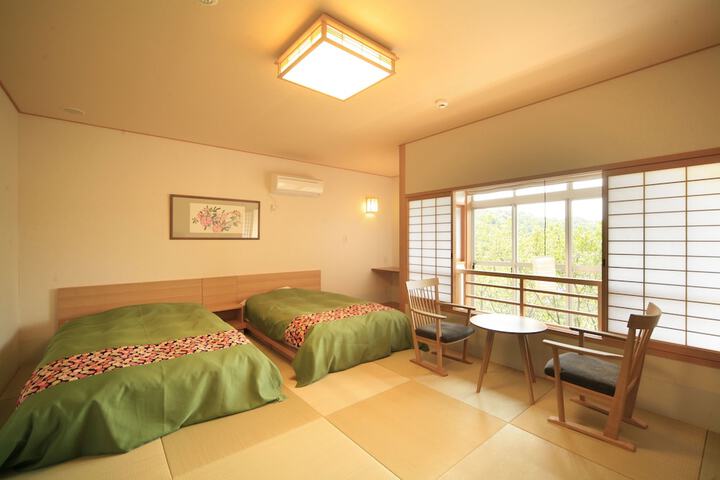 Room 16 of 59