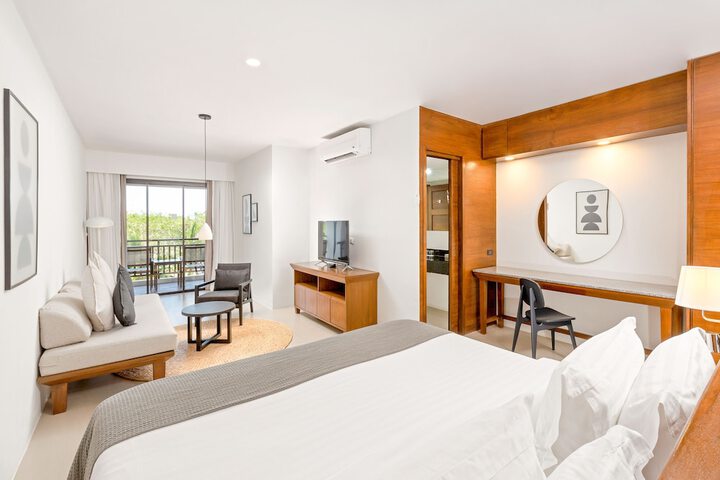 Room 17 of 121