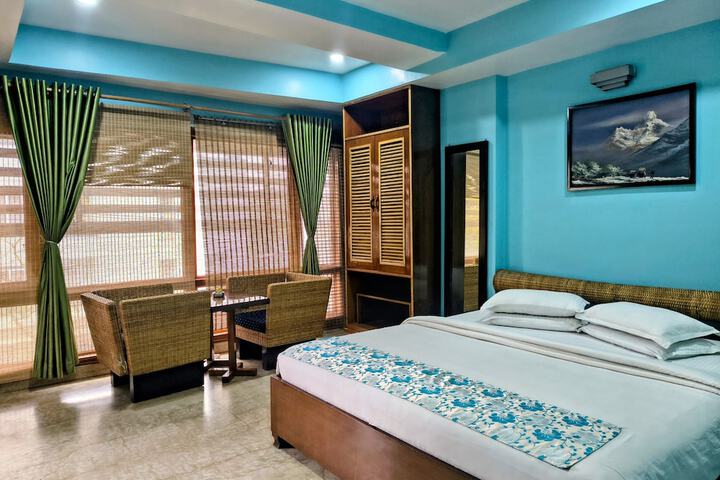 Room 49 of 90