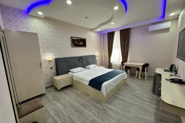 Room 7 of 36