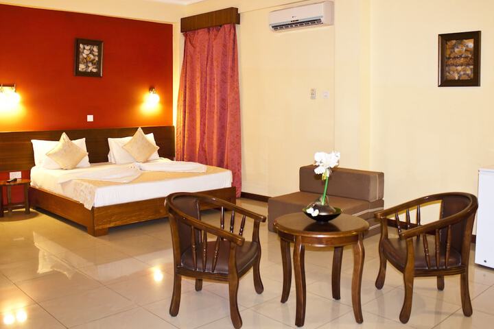 Room 25 of 53