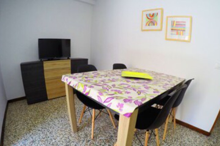 Room 17 of 23