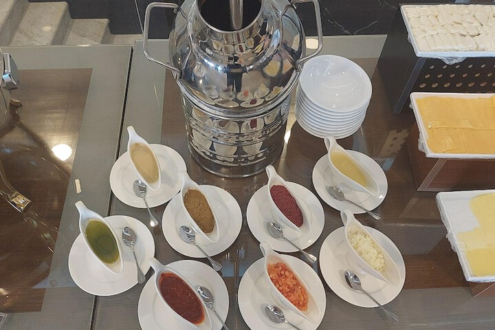 Breakfast/Coffee Service 48 of 61