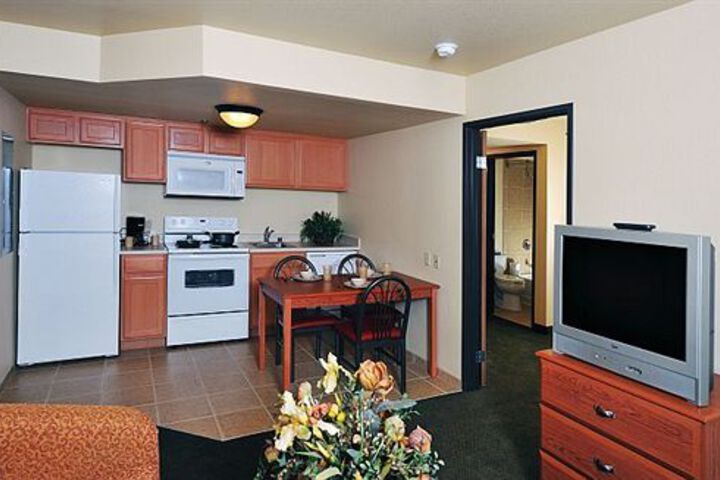 Room 10 of 26