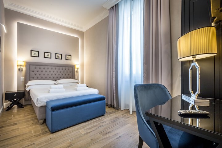 Room 28 of 60