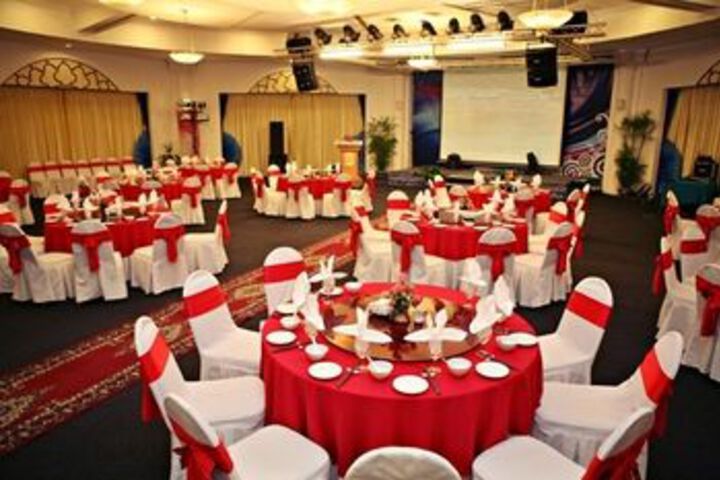 Ballroom/Hall 2 of 20