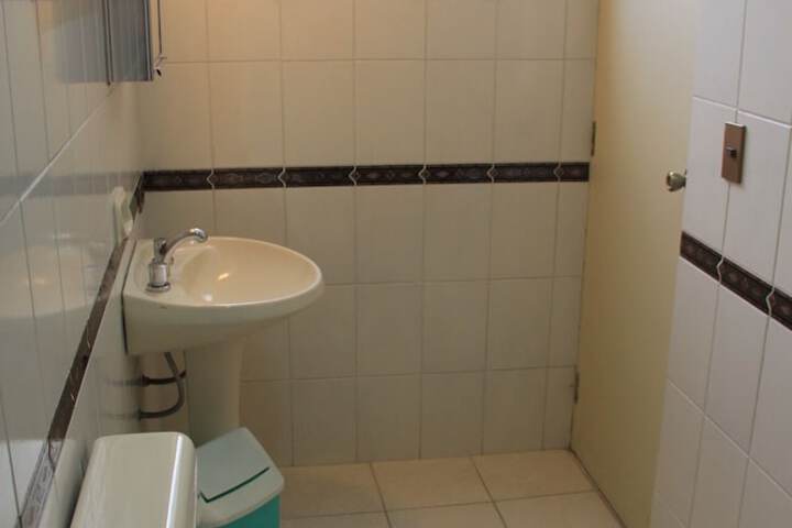 Room 16 of 22