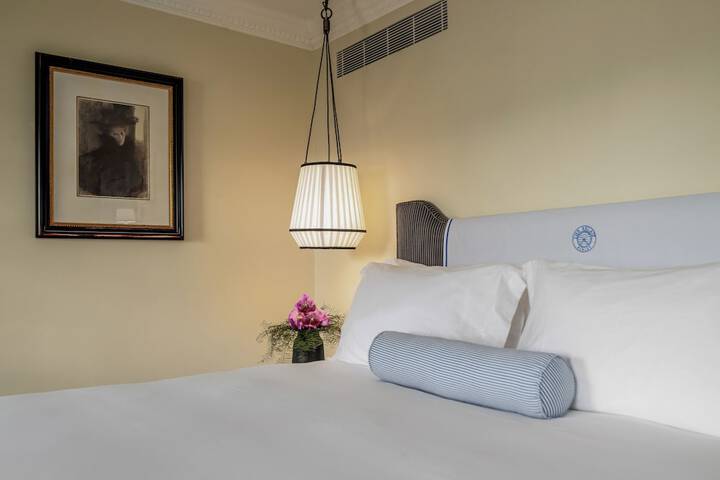 Room 47 of 72