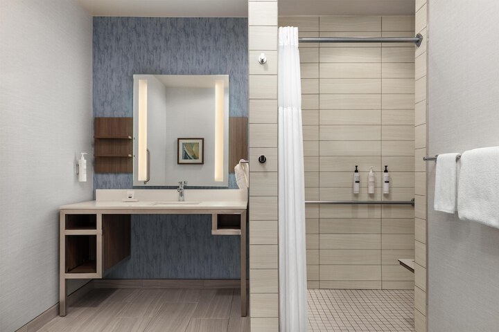 Bathroom shower