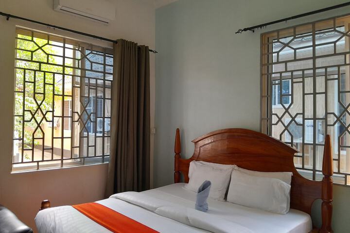 Room 10 of 17