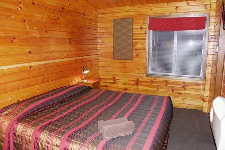 Room 11 of 23