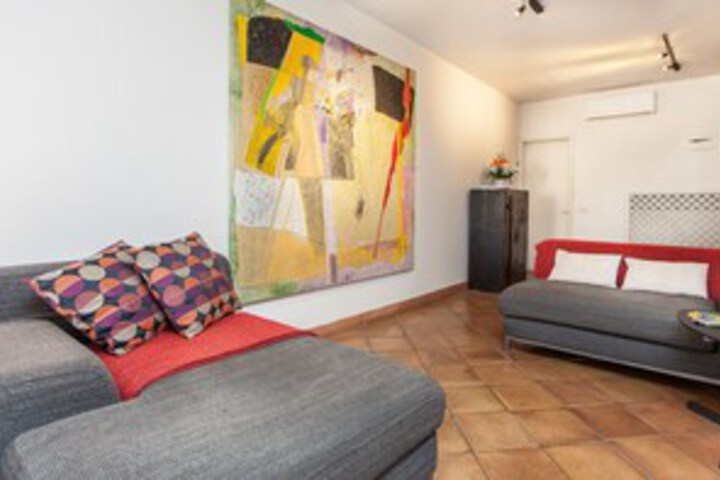Room 14 of 25
