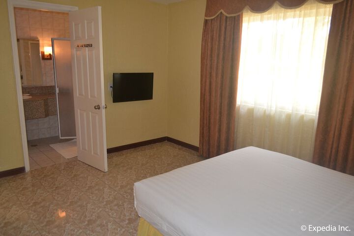 Room 9 of 46