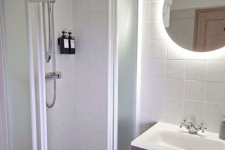 Room 82 of 152
