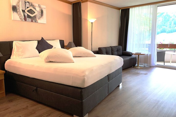 Room 14 of 40