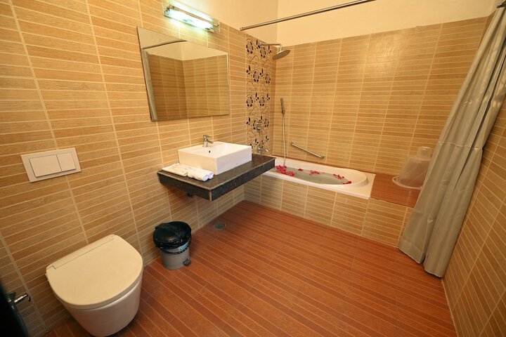 Room 45 of 115