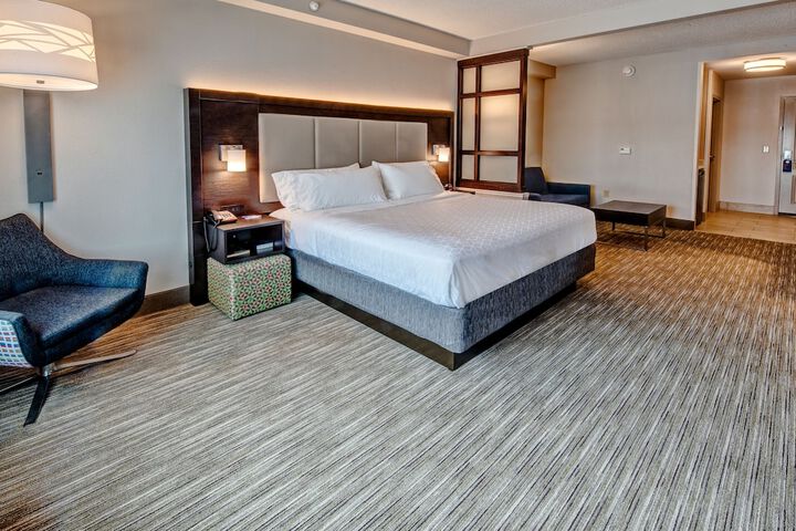 2 Queen Bed Suite Communication Accessible (5 of 8)
