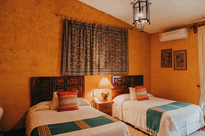 Room 4 of 151