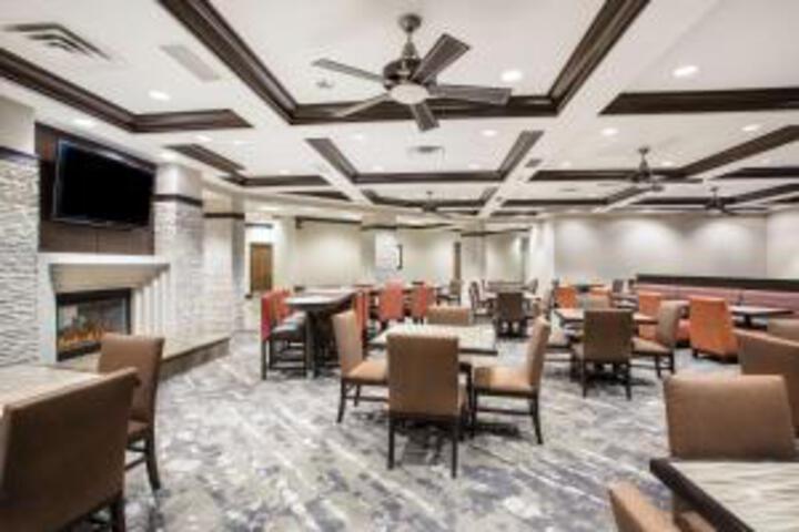 Business Center 20 of 43