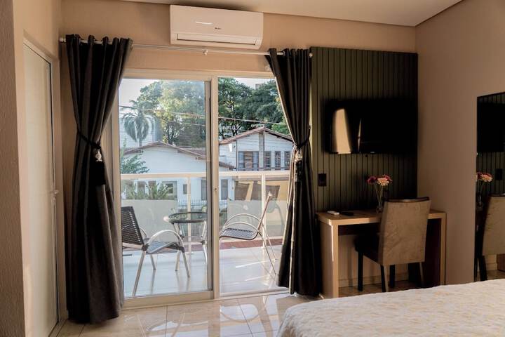 Room 12 of 48
