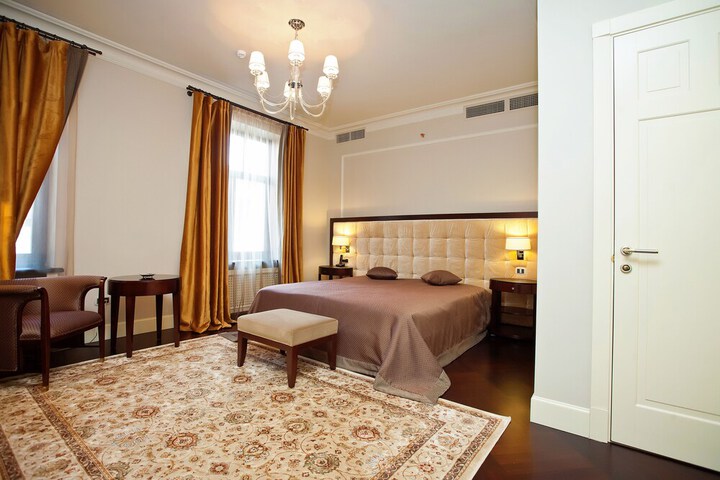 Room 21 of 166