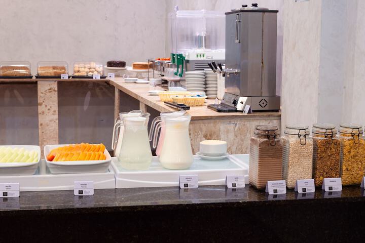 Breakfast area