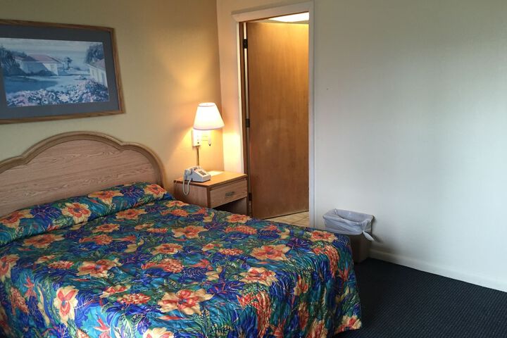 Room 10 of 50