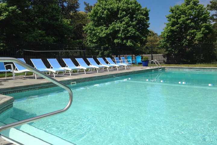 Pool 28 of 35