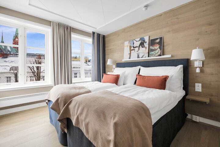 Room 15 of 54