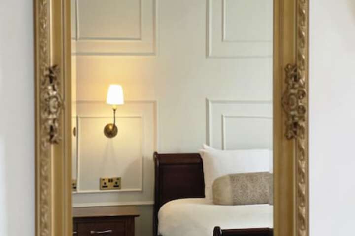Room 32 of 88