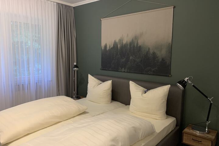 Room 3 of 48