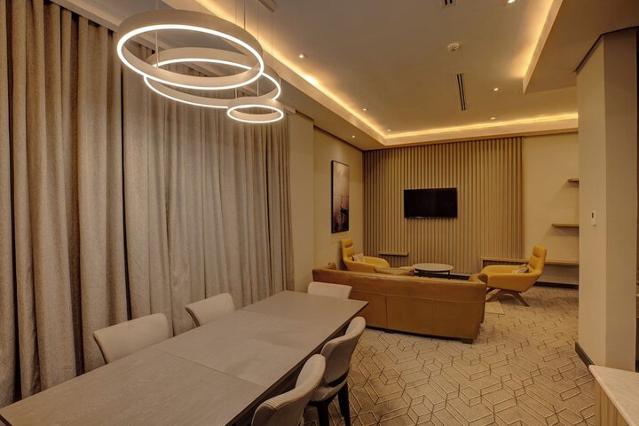 Room 63 of 193