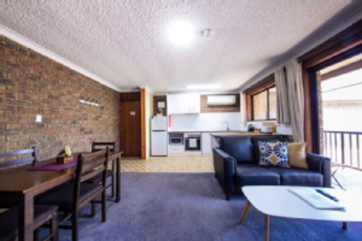 Room 473 of 693