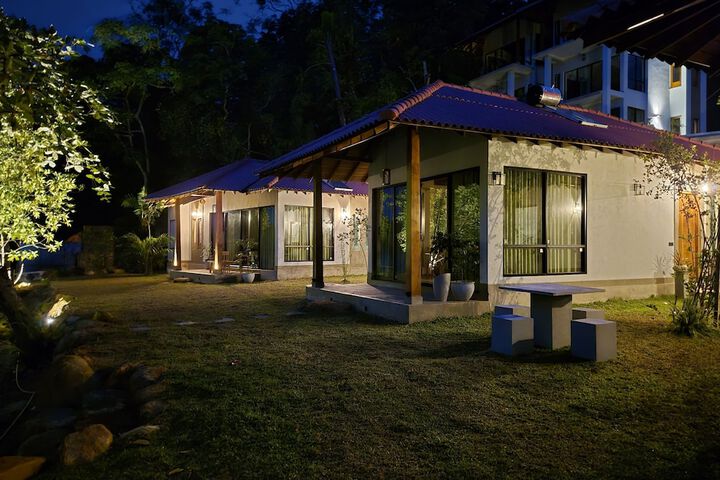 River Shades Hotel
