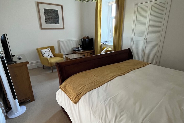 Room 19 of 73