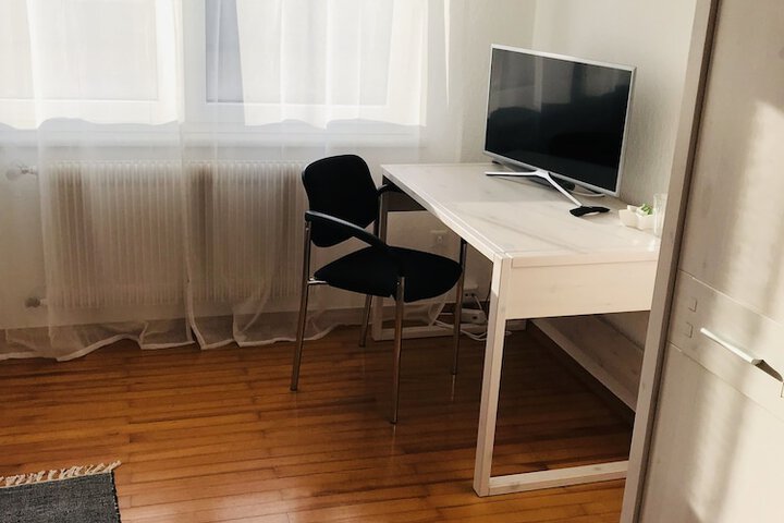 Room 15 of 19