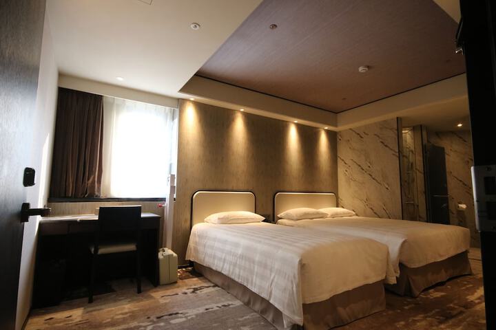 Room 29 of 58