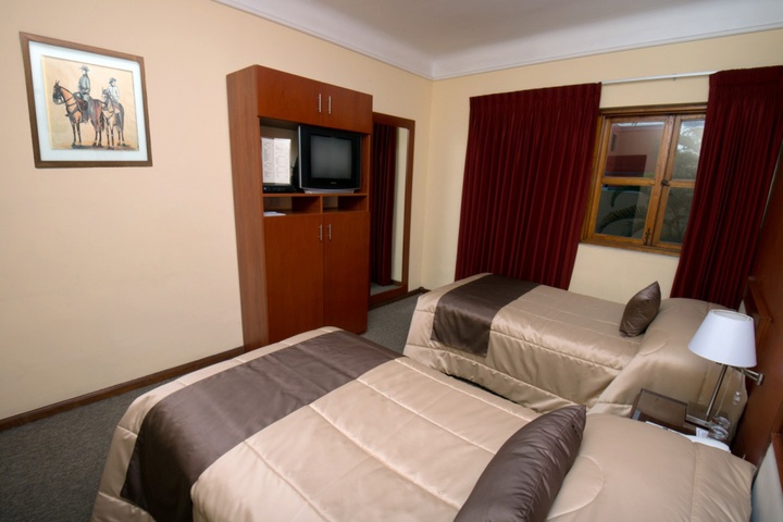 Room 3 of 11