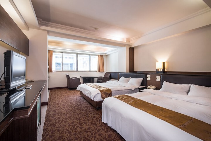 Room 16 of 44