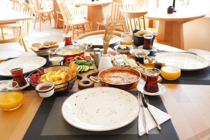 Breakfast/Coffee Service 58 of 70