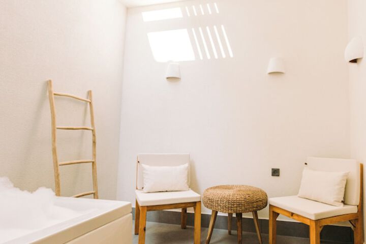 Room 54 of 101