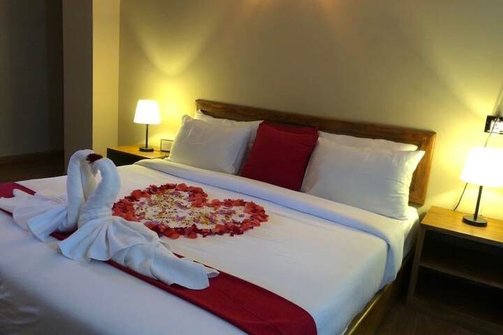 Room 4 of 14