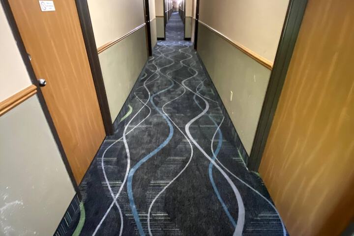 Ballroom/Hall 34 of 45