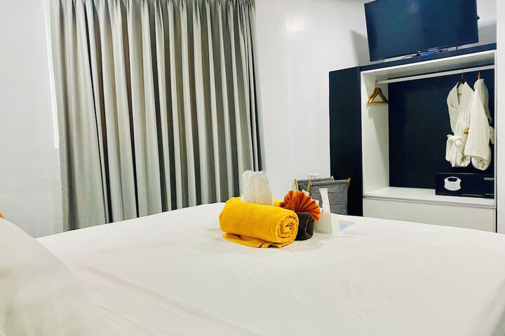Room 38 of 403