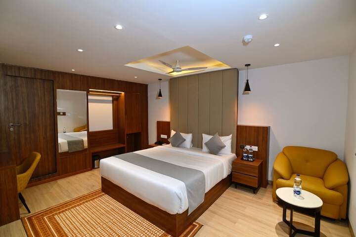 Room 18 of 30