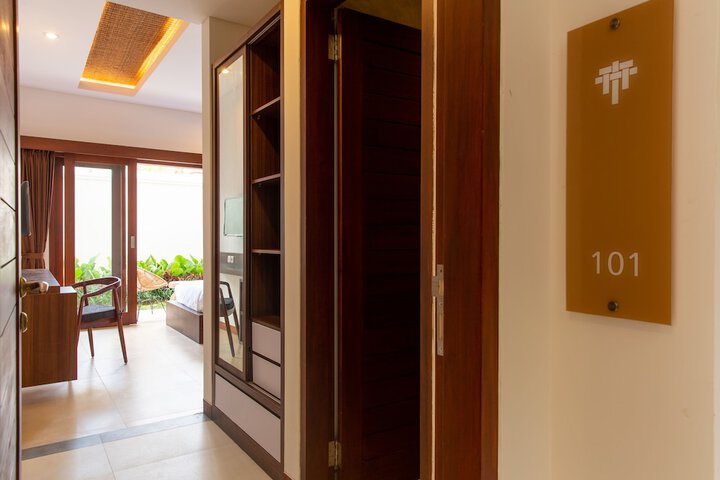 Room 3 of 55