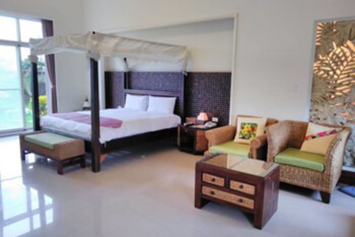 Room 50 of 80