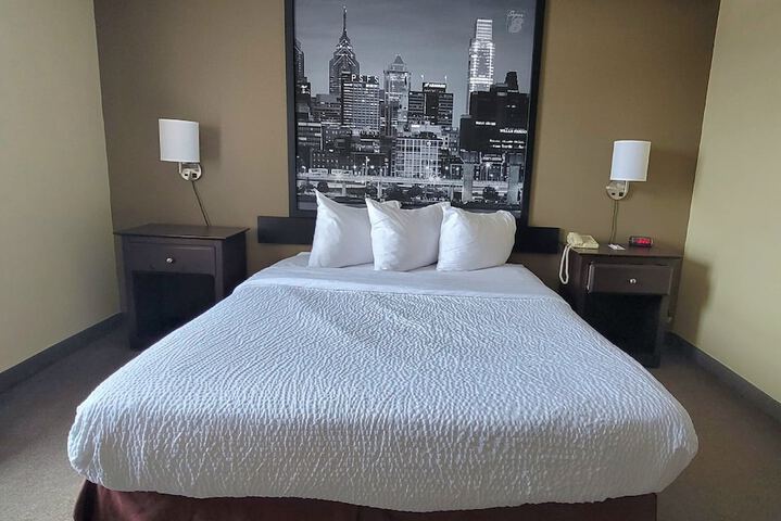 1 Queen Bed and 1 Bunk Bed Suite (3 of 3)