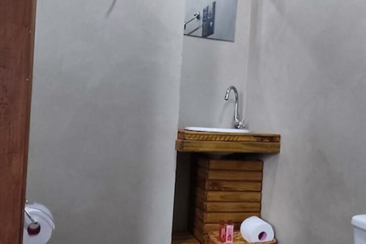 Room 26 of 32