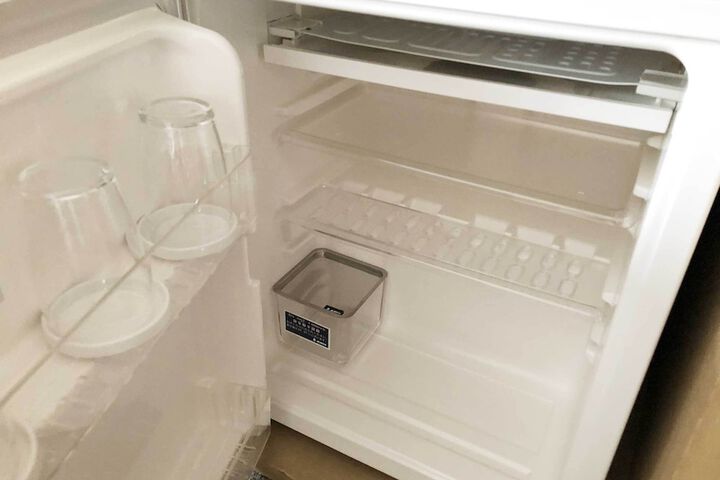 Mini-refrigerator